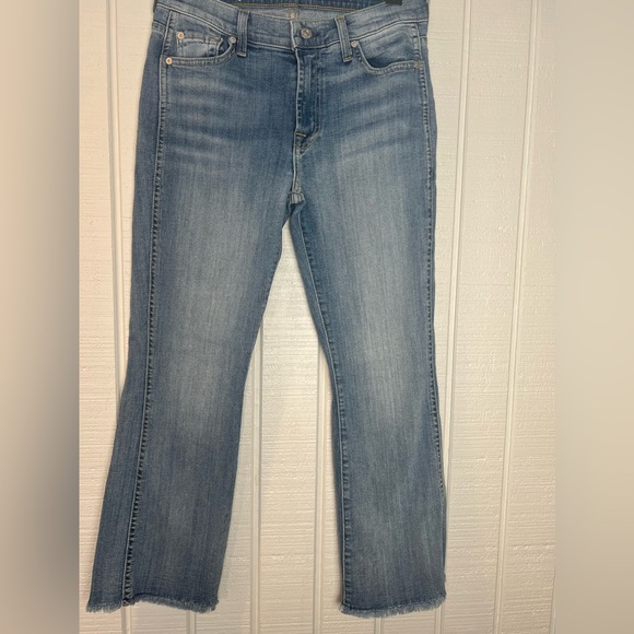 7 For All Mankind Pants - 7 for all Mankind Cropped Boot‎ cut  Jeans Size 27 frayed edge